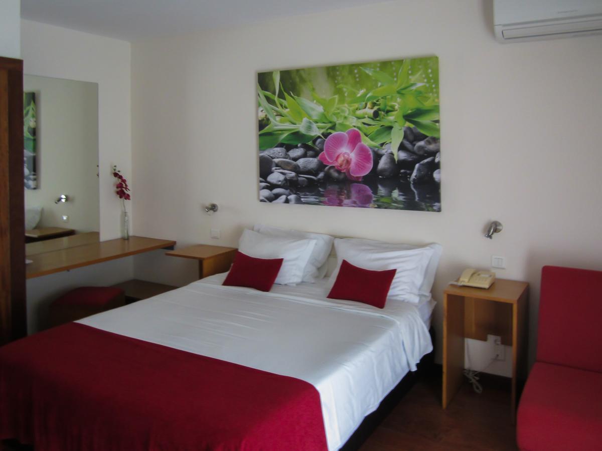 Hotel Eco Salvador Герес Екстериор снимка