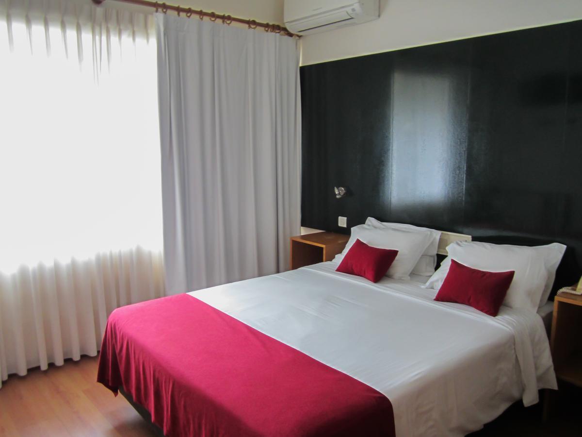 Hotel Eco Salvador Герес Екстериор снимка